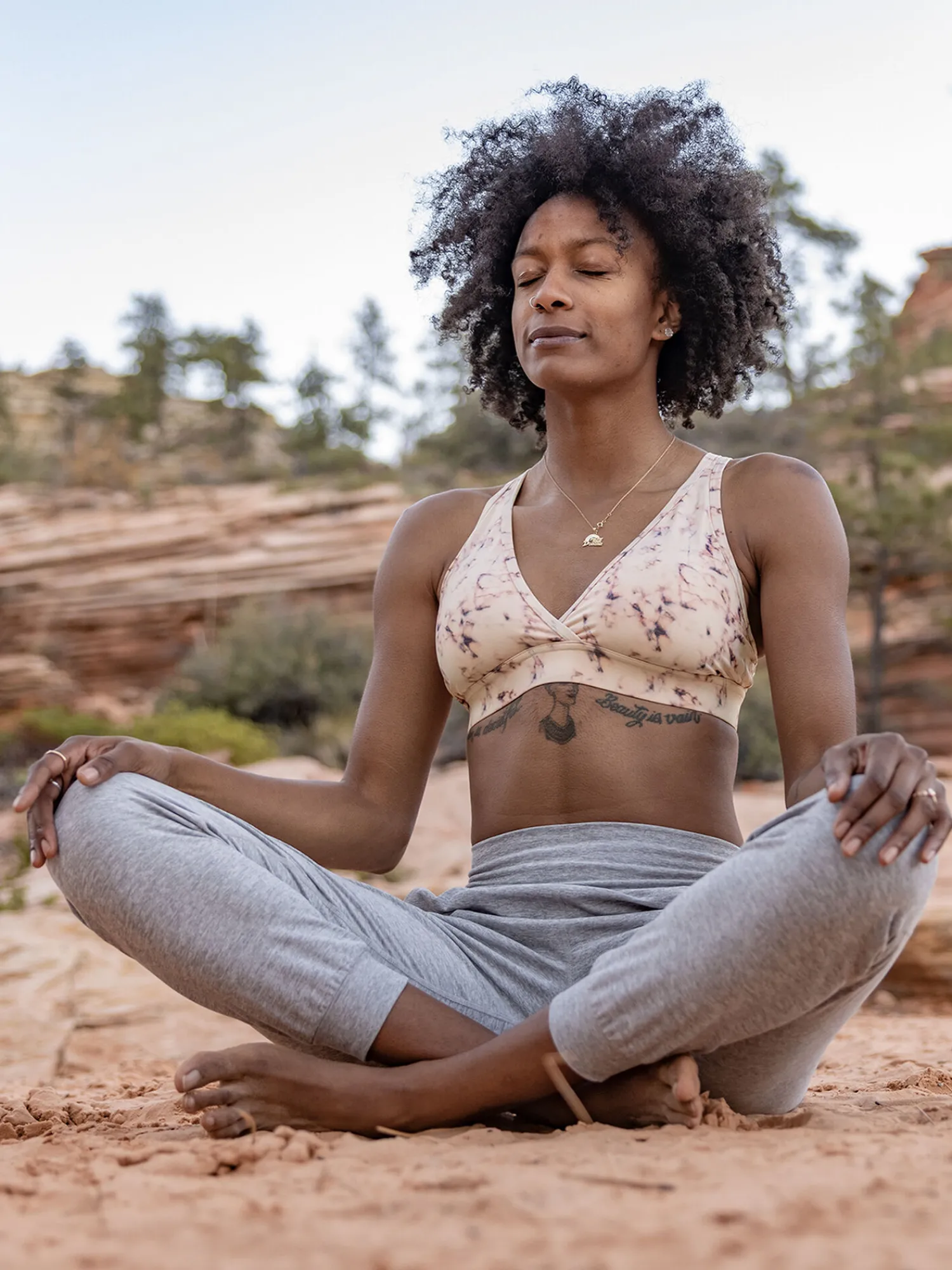 Women Title Nine Sports Bras>Big V Racerback Bra
