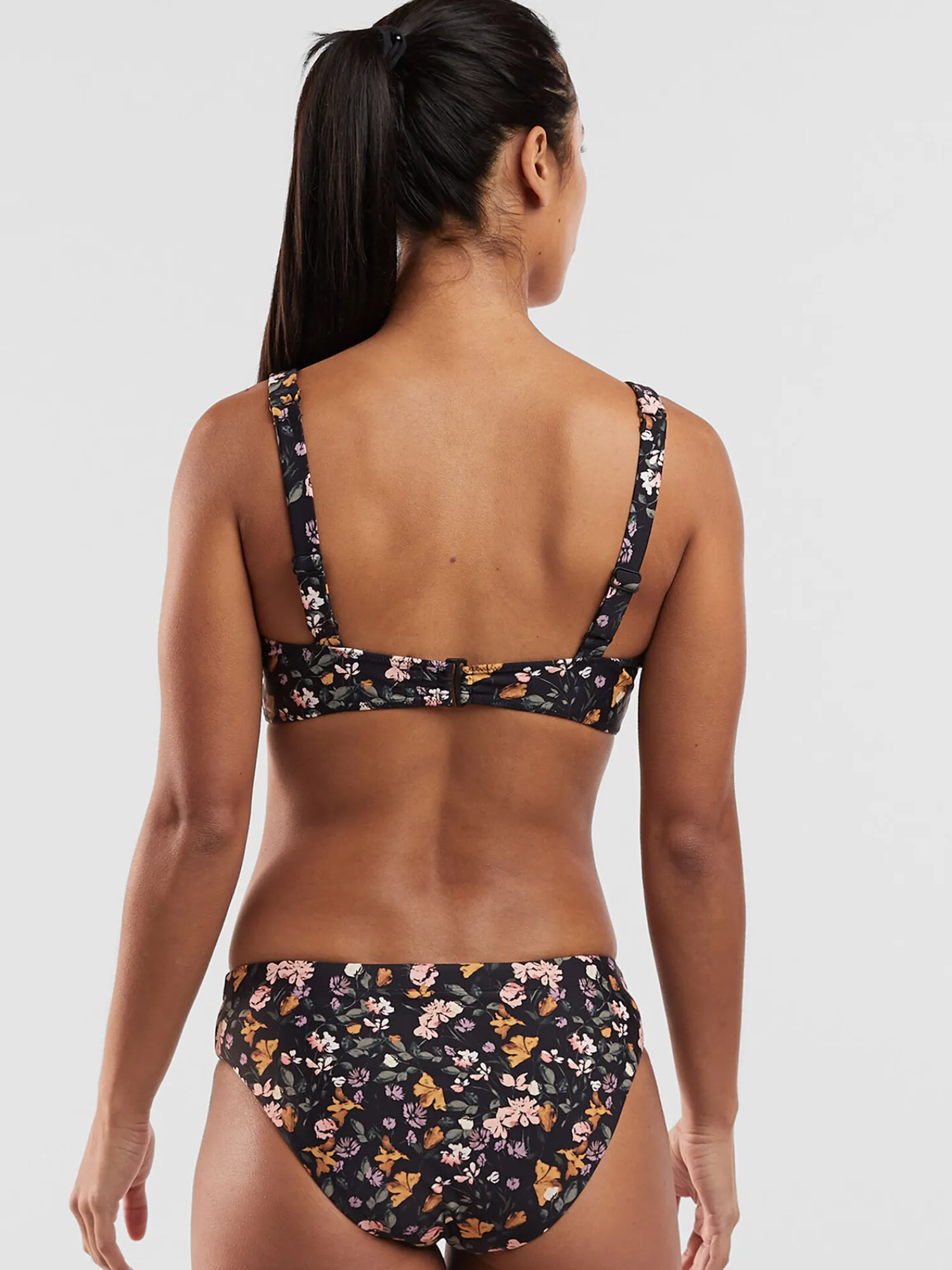 Women Title Nine Bikini Tops>Bodacious 2.0 Underwire Bikini Top - English Garden