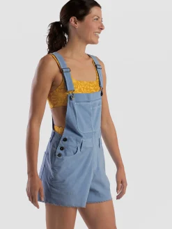 Women Title Nine Bottoms Finder><noscript><img width=