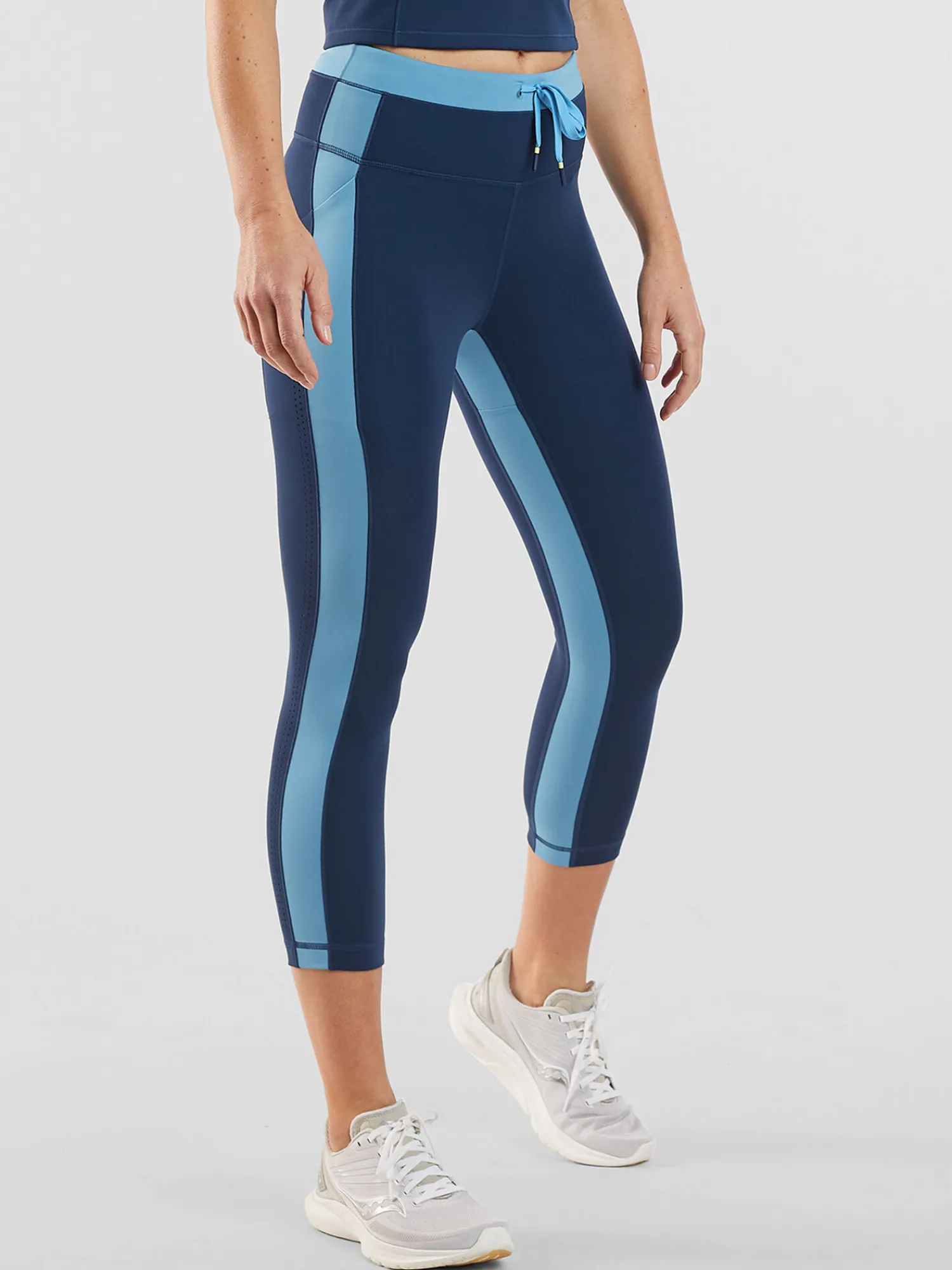 Women Title Nine Bottoms Finder>Mad Dash Lite Capri - Colorblock
