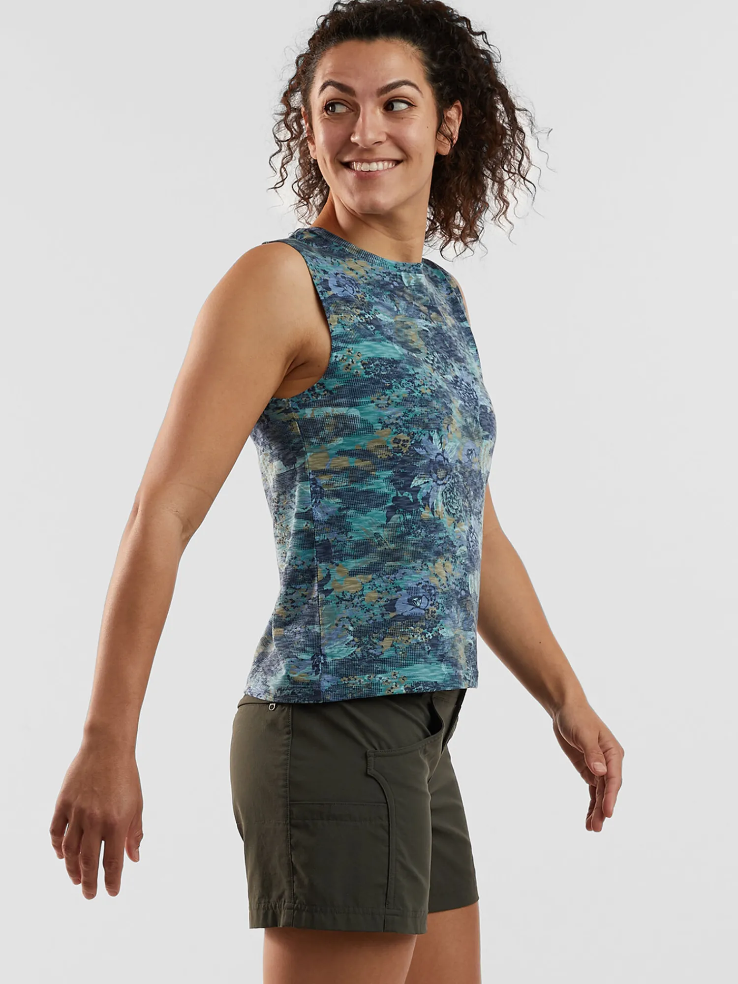 Women Title Nine Tank Tops>Ravine Muscle Tank - Bali