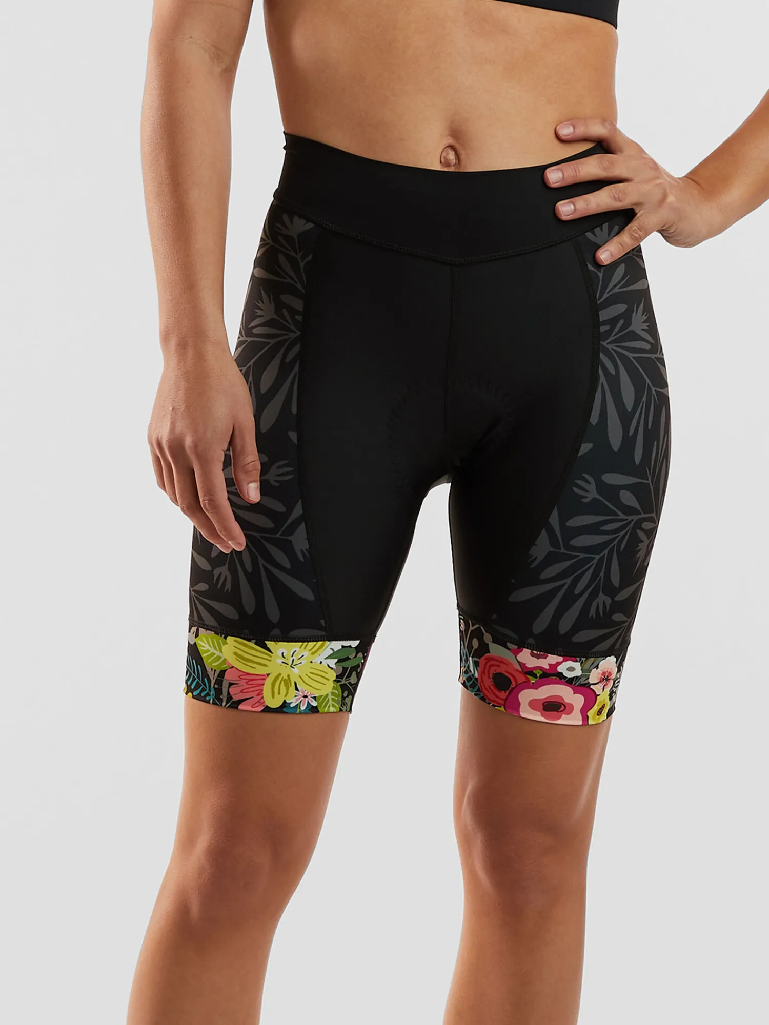Women Title Nine Bottoms Finder>Ride Relentless Cycling Shorts - Night Garden