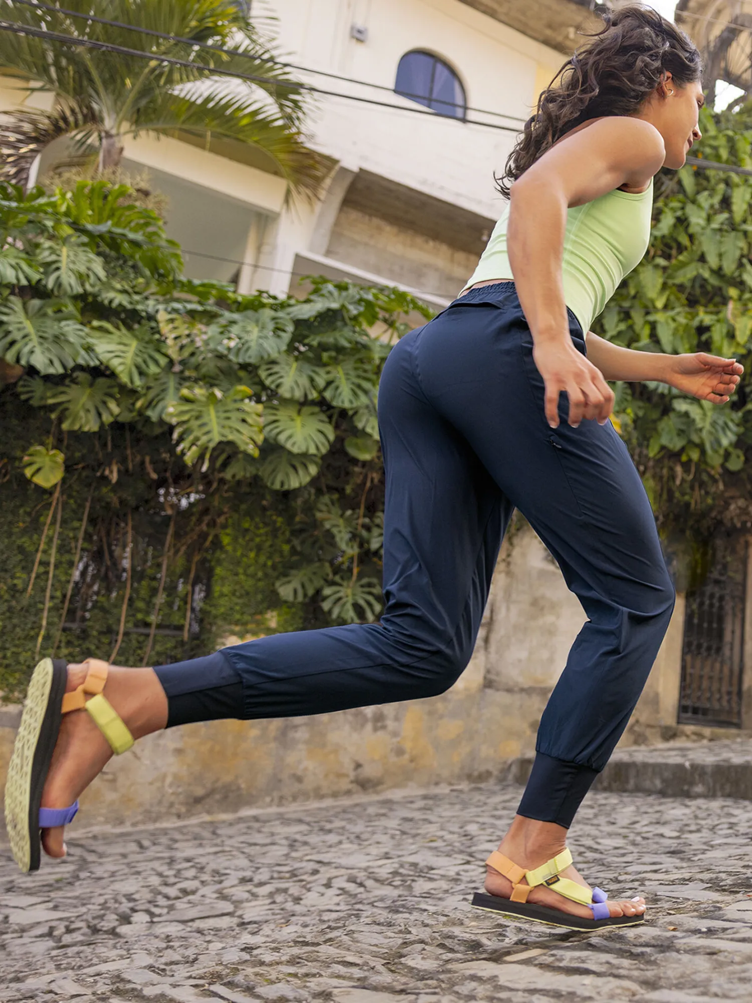 Women Title Nine Upf Clothing>Round Trip Joggers