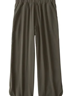 Women Title Nine Swim Cover Ups>Slaycation 2.0 Cropped Pants - Textured
