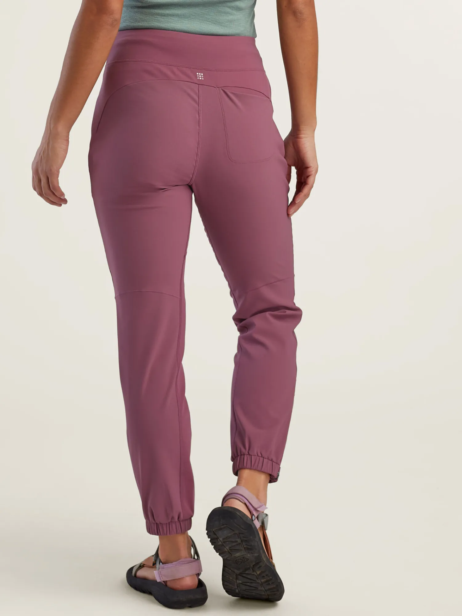 Women Title Nine Bottoms Finder>Sylvan Hybrid Hiking Joggers