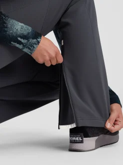 Women Title Nine Bottoms Finder><noscript><img width=